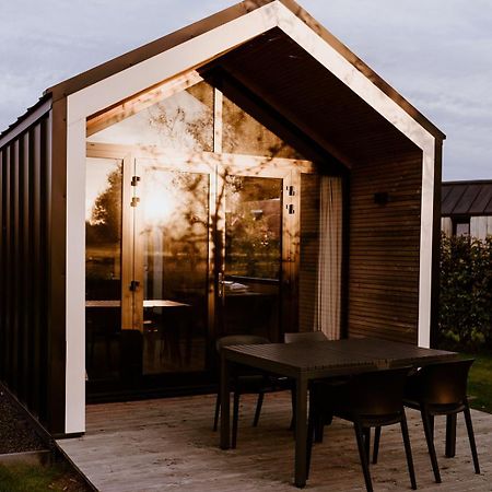 Tiny House Xxl Hotel Bant ภายนอก รูปภาพ