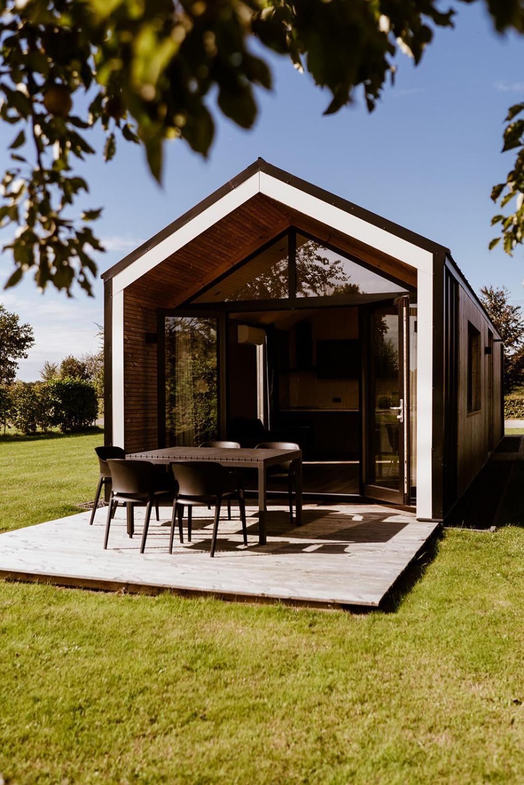 Tiny House Xxl Hotel Bant ภายนอก รูปภาพ