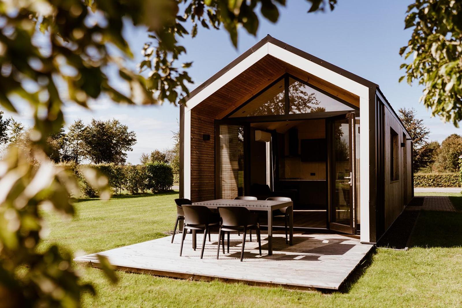 Tiny House Xxl Hotel Bant ภายนอก รูปภาพ