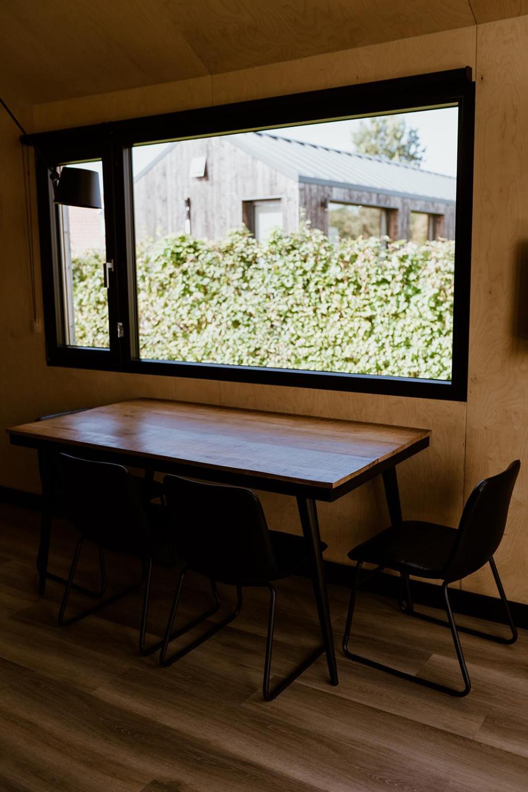 Tiny House Xxl Hotel Bant ภายนอก รูปภาพ
