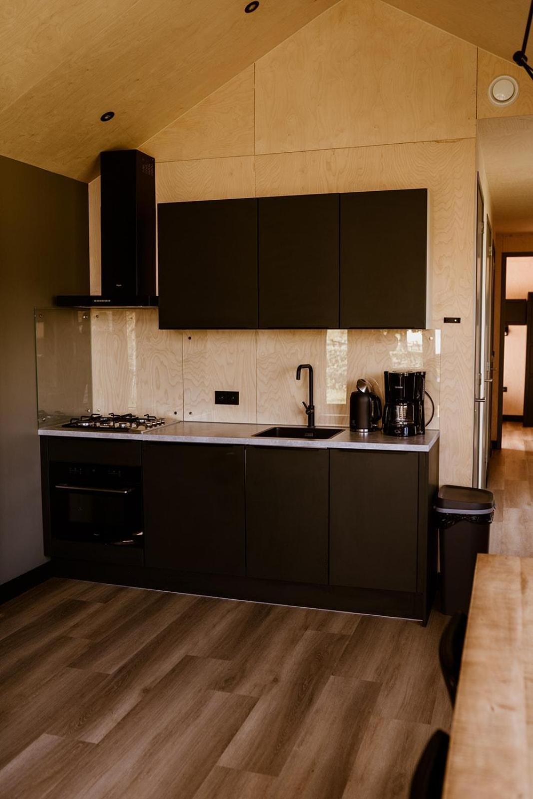 Tiny House Xxl Hotel Bant ห้อง รูปภาพ